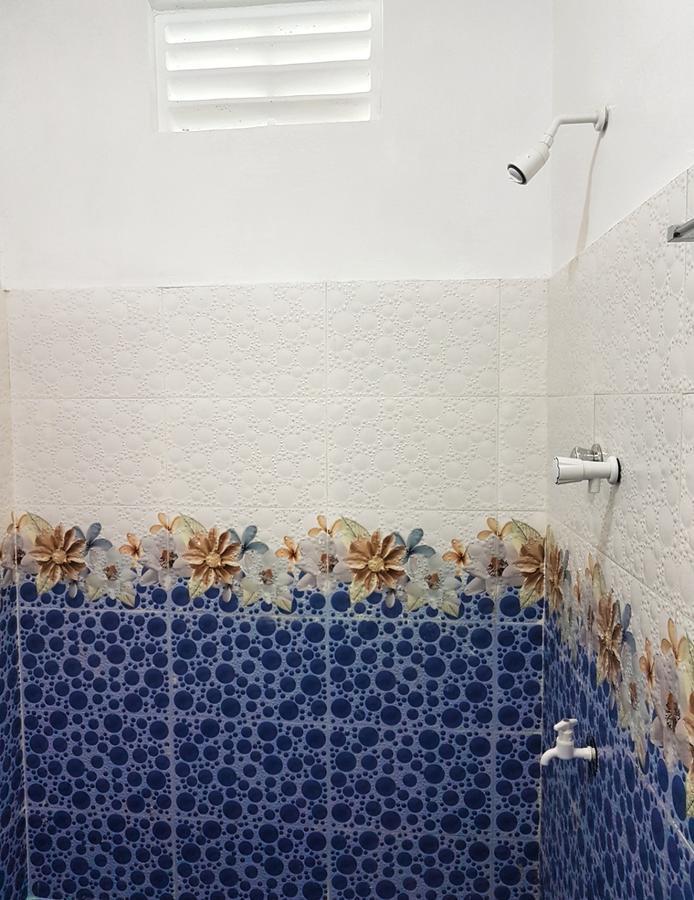 טרינקומאלה Pleasant Park Holiday Inn מראה חיצוני תמונה